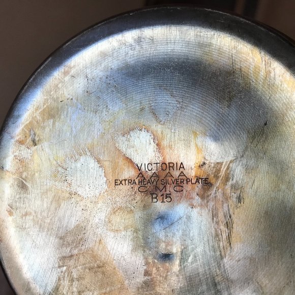 Vintage Etched Silver Ice Bucket w/ Lid - Victoria Silver Plate - Picture 4 of 7